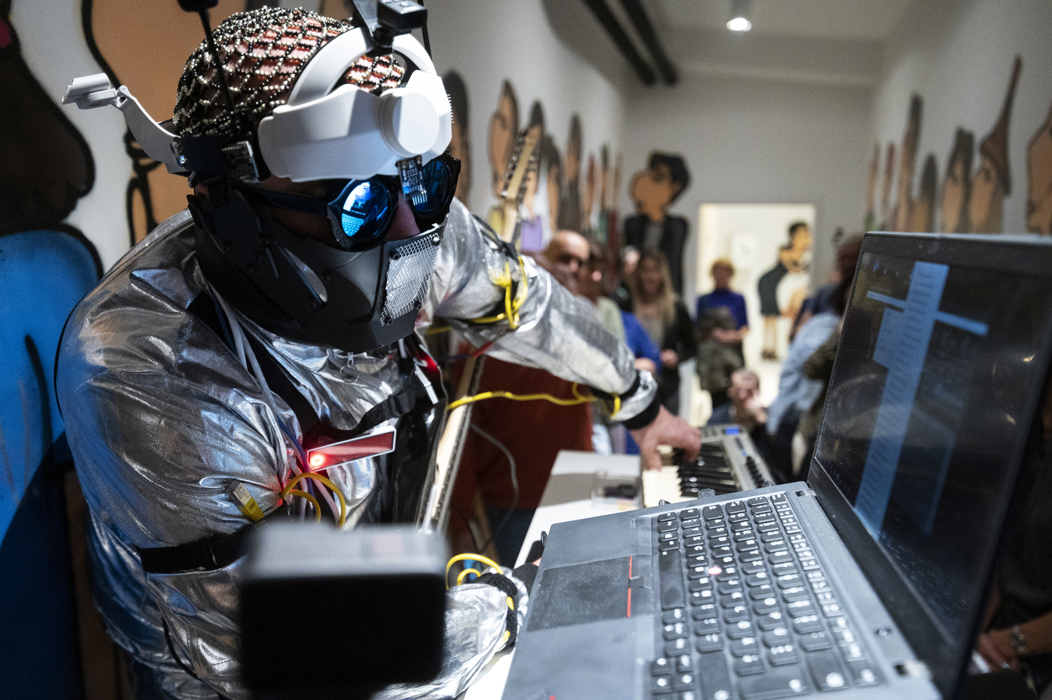 181_KAT0340_Goljat_ZDAJJETUKAJ